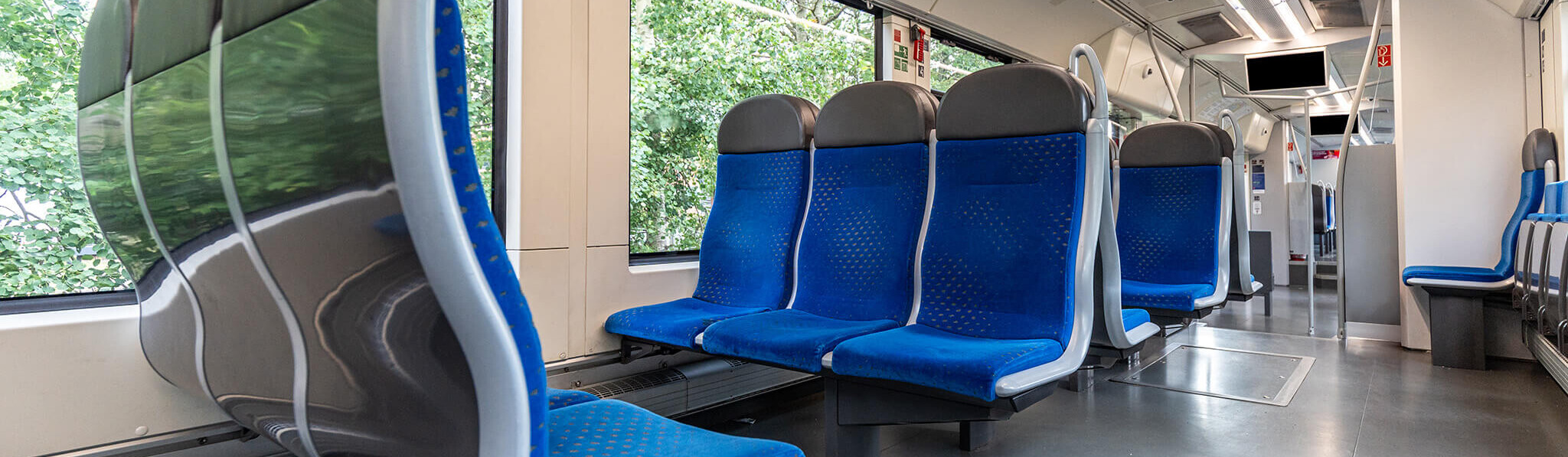 Sitze in der Bahn